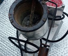 Lee Precision lead pot melter And fishing weight moulds
