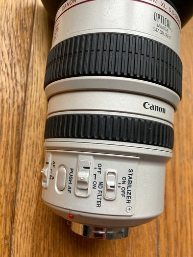 Canon 16x video zoom lens XL 5.5 - 88mm IS 1:1.6-2.6