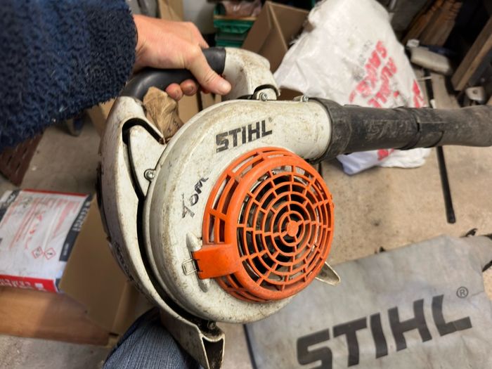 stihl AP battery hedge trimmers,petrol kombi and blower