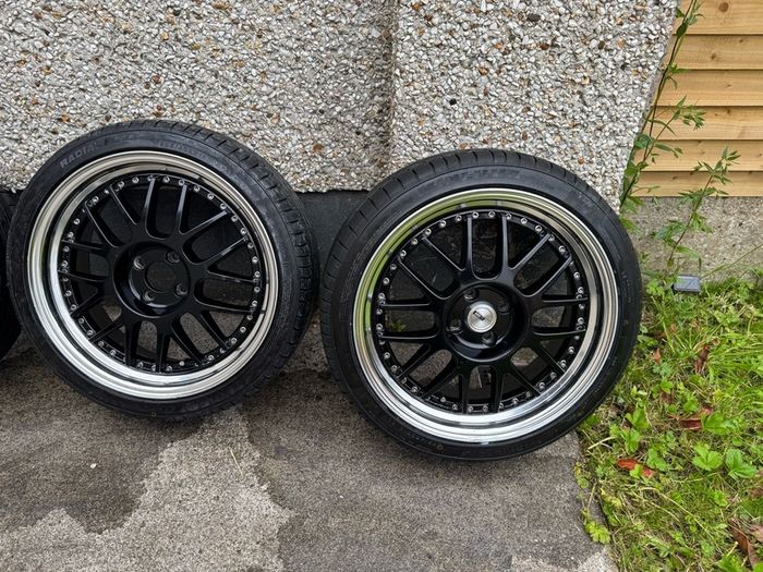 18 inch SSR Professor MS1 split wheels.