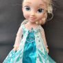 Singing Elsa with microphone Image 2