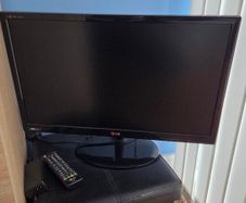 LG 24" Television