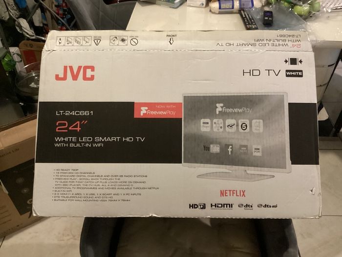 JVC 24 inch LED SMART Television with USB, 2 HDMI, PC Connection port, WIFI connectivity, etc (Boxed / Like New)