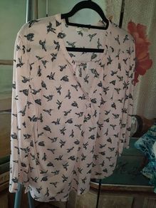 H&M Salmon Pink Hummingbird Blouse , UK 18 , Excellent Condition