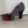 woman shoes, size 6 Image 2