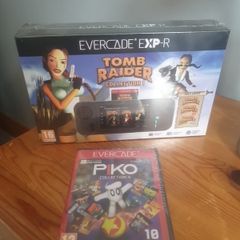 Retro Gaming. Evercade Handheld