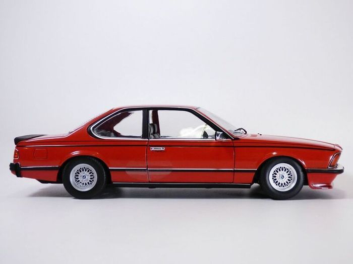 Bmw 635csi (e24) 1984 1/18 New In Box