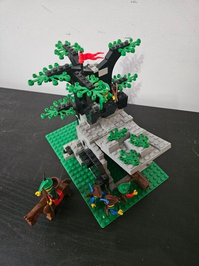 lego Camouflaged Outpost 6066