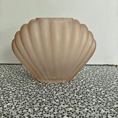 Pink hued Sea Shell Art Deco style glass vase
