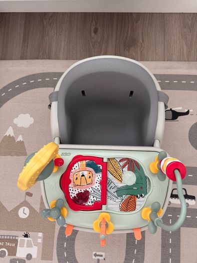 Mamas & Papas Bug 3in1 Floor Booster Seat with Activity Tray Pebble Grey