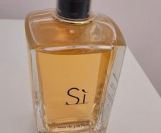 Armani Si parfume