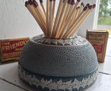Victorian W&R Carlton Ware Match Striker