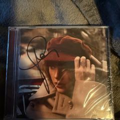 Signed Taylor Swift Red (Taylor's Version) CD