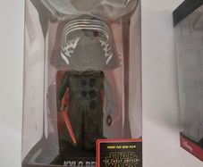 Funko Wobbler Bobble Head Figure Star Wars  Kylo Ren Action Figure