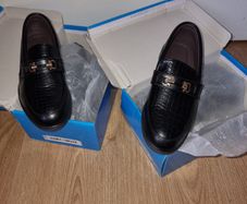 Boy's shoes
