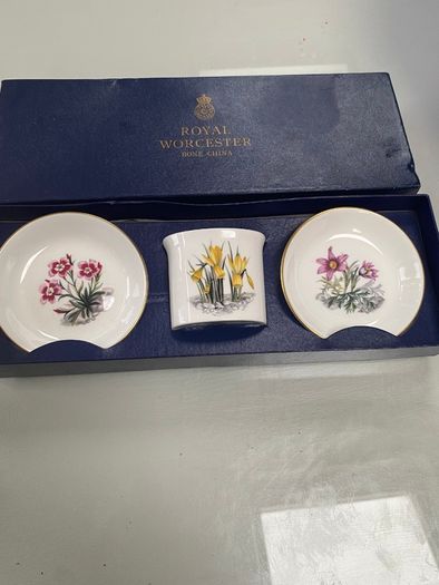 Royal Worcester three piece set