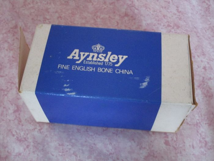 Aynsley Fine English Bone China - Napkin Ring Holders