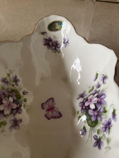 Aynsley Wild Violet Shell shaped Dish & Trinket Box