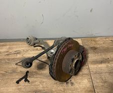 BMW 1 3 Series E81 E87 E90 E91 Front Axle Suspension Carrier Hub