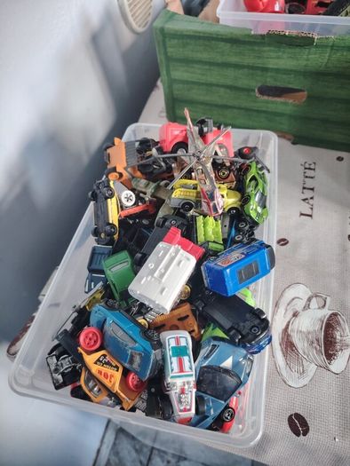toys