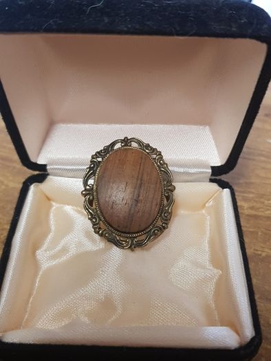 Vintage wooden core brooch