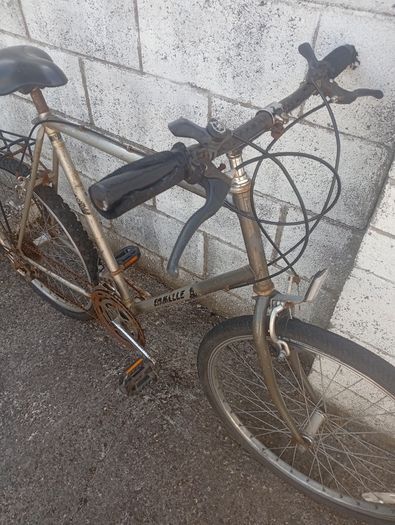3 bikes for repair or parts