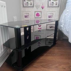 Tv table