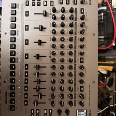 Roland tr-1000