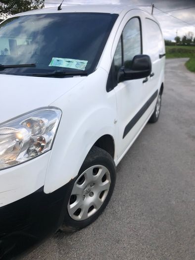 peugeot partner tax&test