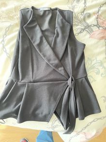 black quiz top peplum size 12