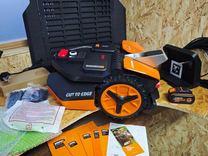Sale!! Worx Landroid Vision L1600 WR216E Robot Mower - Complete Kit!