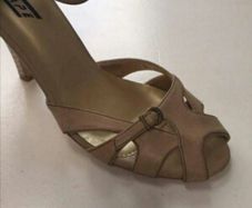 Escape Shoes Size 7. Brand New