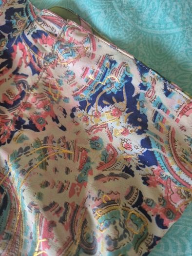 Beautiful Silk REVERSIBLE Halterneck