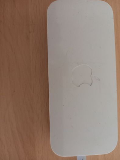 Apple power adapter with barrel connector