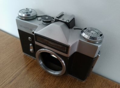 Zenit E Body Vintage SLR camera USSR Soviet Russian 35 mm KMZ Refurbished 800376875