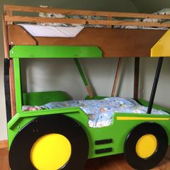 Bunk Bed (Tractor Bed)