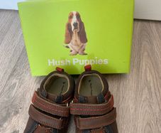 NEW Hush Puppies infants shoes in size 4 (20EU)