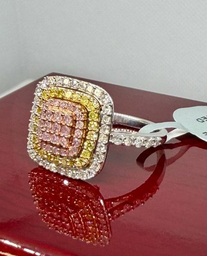 Gold 9K (375) Tri Colour Gold SGL Certified Natural Pink Diamond, Natural Yellow Diamond & Natural White Diamond