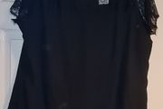 PLUS SIZE (26) Nightingales Black Lace Neck/Sleeve Top. New