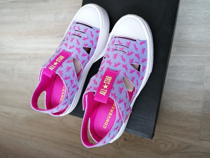 brand new girls converse UK 3