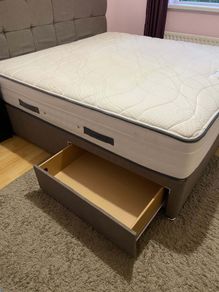 King size bed