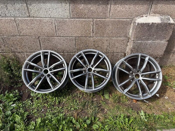 3 BMW alloys 18inch