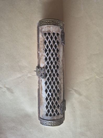 Victorian Carved Bone Needle Case  Original Velvet Box