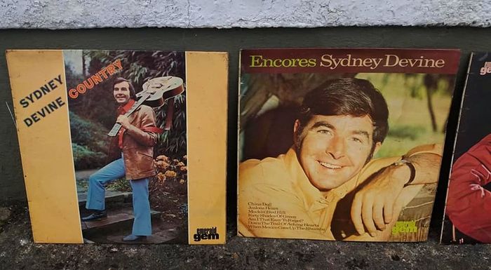 Sydney Devine Vinyl collection