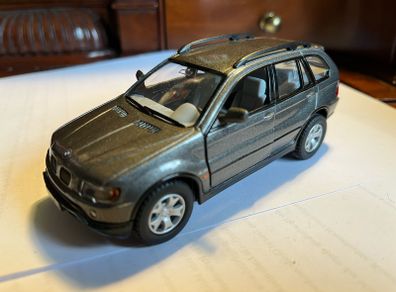 BMW X5 1:36 Kinsmart