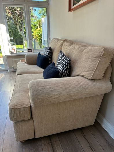suite of furniture (3 + 2 + footstool)