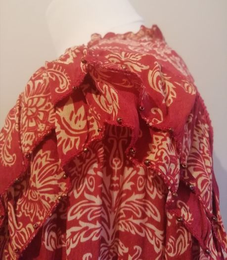 Beautiful Ladies Top Blouse From Thropologie New With Tags