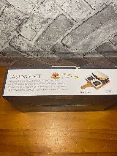 3 Porcelain Bowls with Bamboo Tray Tasting Set