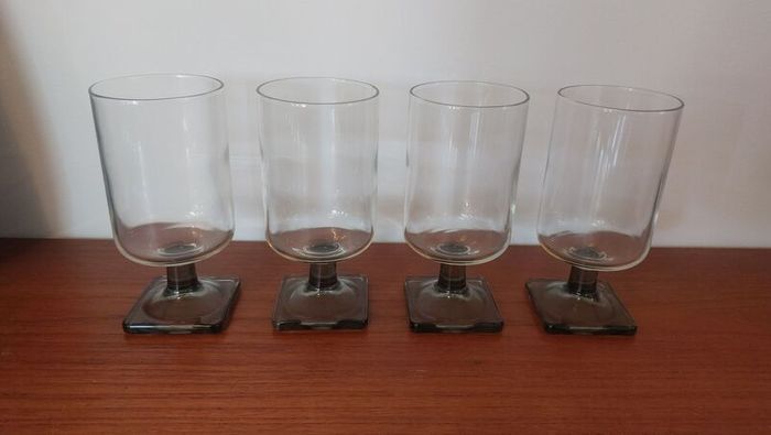 Fabulous Set of Four Vintage Mid-Century Federal Glass Company Juice Glasses in the "Nordic Midnight (Smoke)" Pattern, Circa 1960's