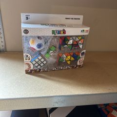 Rubiks Cube Gift Set
